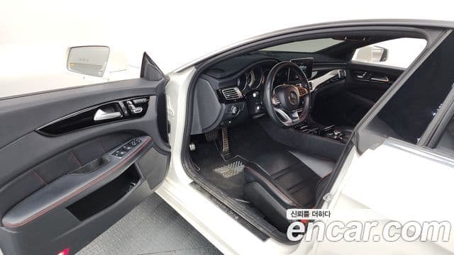 Mercedes-Benz CLS-класс W218 AMG Line, 2017 10