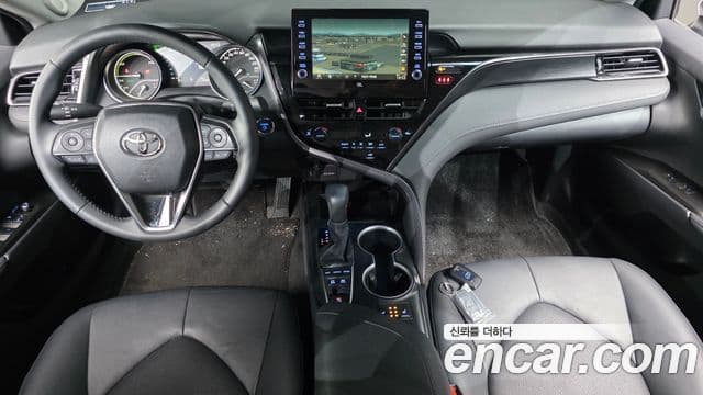 Toyota 캠리 (XV70) 2.5 XLE гибрид, 2024 7