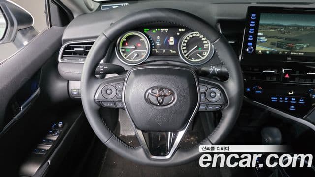 Toyota 캠리 (XV70) 2.5 XLE гибрид, 2024 14