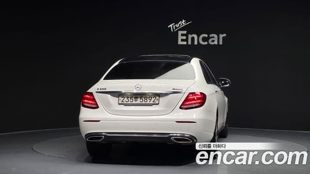 Mercedes-Benz E-класс W213 Avantgarde, 2019 4