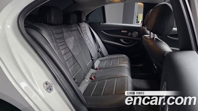 Mercedes-Benz E-класс W213 Avantgarde, 2019 12