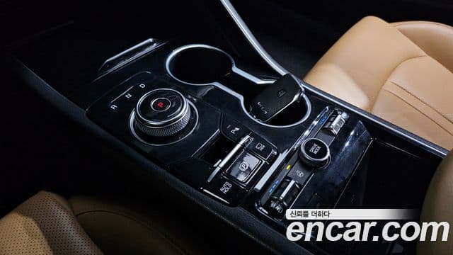 Kia K5 гибрид 3세대 Prestige, 2023 9