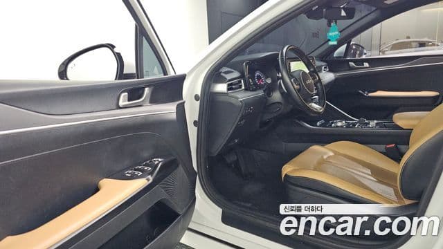 Kia K5 гибрид 3세대 Prestige, 2023 10