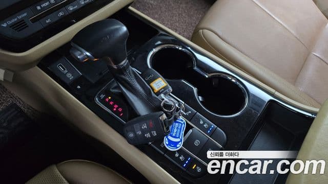 Kia The / новый New Carnival Noblesse, 2019 9