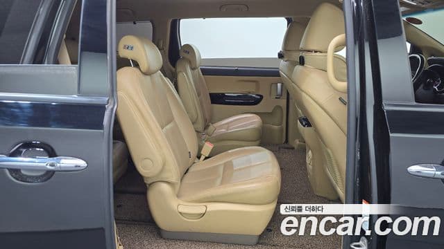 Kia The / новый New Carnival Noblesse, 2019 12