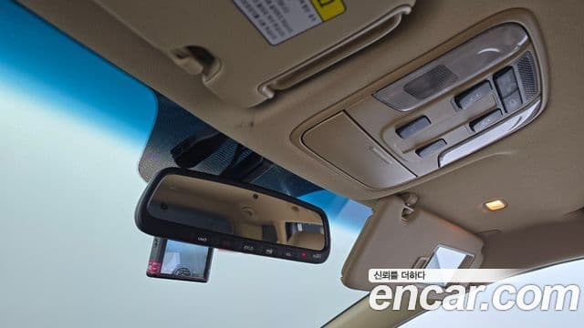 Kia The / новый New Carnival Noblesse, 2019 17