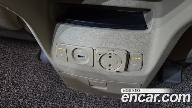 Kia The / новый New Carnival Noblesse, 2019 19