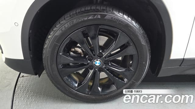 BMW X1 (F48) xDrive 20i Advantage, 2020 все фото
