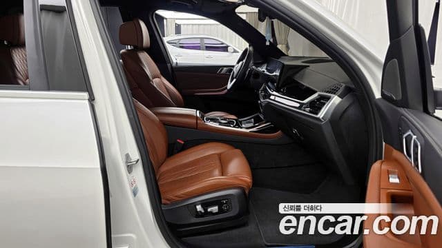 BMW X7 (G07) xDrive 40i M Sport 6인승, 2024 11