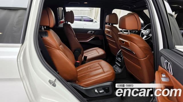 BMW X7 (G07) xDrive 40i M Sport 6인승, 2024 12