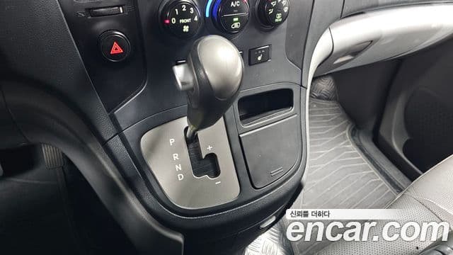 Hyundai Grand Starex CVX Deluxe, 2015 9