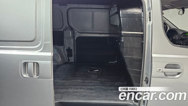 Hyundai Grand Starex CVX Deluxe, 2015 12