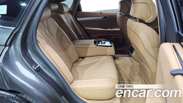 Genesis G80 (RG3) бензин 2.5 турбо AWD, 2025 12