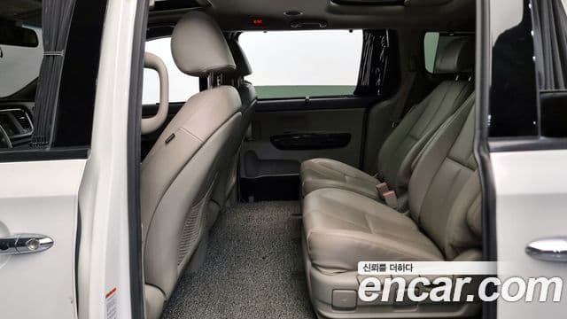 Kia All New Carnival President, 2016 12