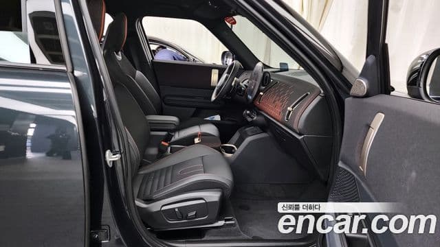 Mini Cooper S Countryman 3세대 ALL4 JCW, 2025 11