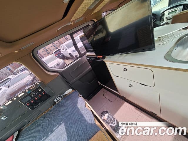 Hyundai Grand Starex 4WD кемпер, 2016 19