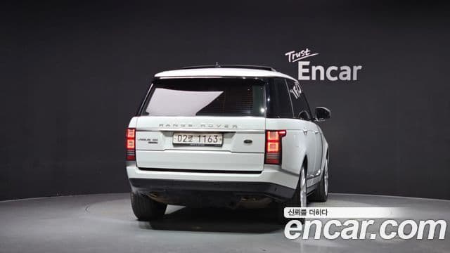 Land Rover Range Rover 4세대 4.4 SDV8 Vogue SE дизель, 2017 4
