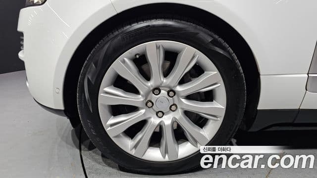 Land Rover Range Rover 4세대 4.4 SDV8 Vogue SE дизель, 2017 все фото