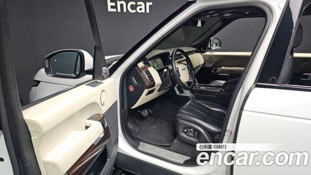 Land Rover Range Rover 4세대 4.4 SDV8 Vogue SE дизель, 2017 10