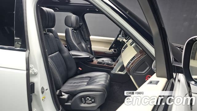 Land Rover Range Rover 4세대 4.4 SDV8 Vogue SE дизель, 2017 11