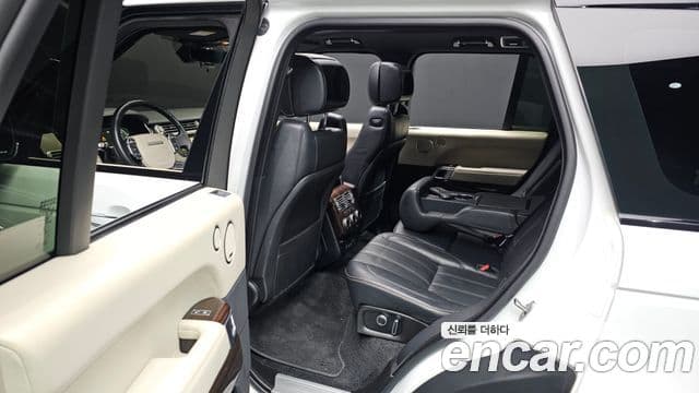 Land Rover Range Rover 4세대 4.4 SDV8 Vogue SE дизель, 2017 13