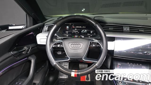Audi e-Tron 55 Quattro Sportback, 2022 13