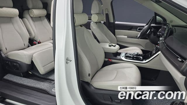Kia Carnival 4세대 Signature, 2023 10