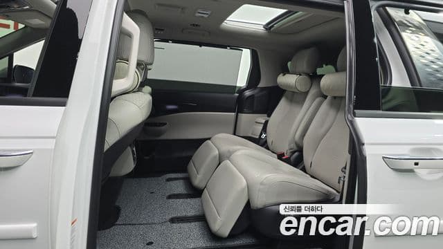 Kia Carnival 4세대 Signature, 2023 12