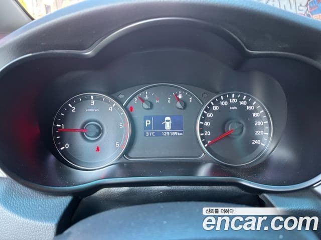 Kia All New Carens Prestige, 2016 9