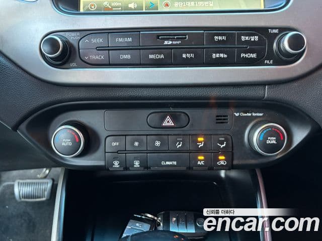 Kia All New Carens Prestige, 2016 10