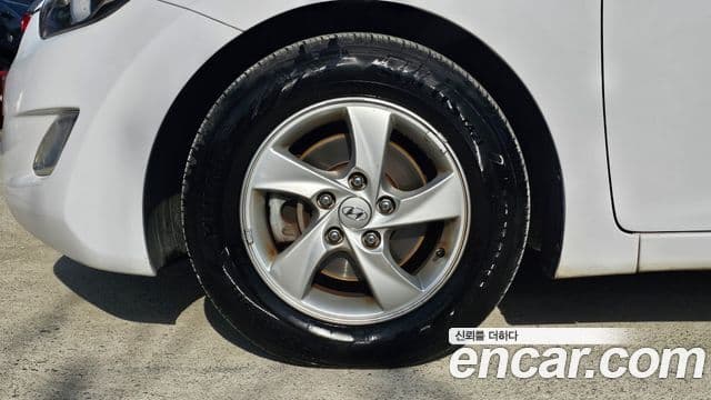 Hyundai Avante MD M16 GDI Smart, 2013 все фото