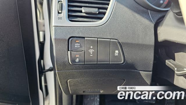 Hyundai Avante MD M16 GDI Smart, 2013 15