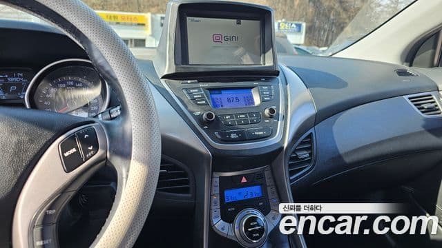 Hyundai Avante MD M16 GDI Smart, 2013 18