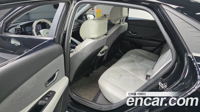 Hyundai Avante (CN7) Inspiration, 2021 11