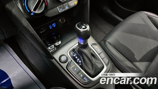 Hyundai Kona Modern Art, 2018 9