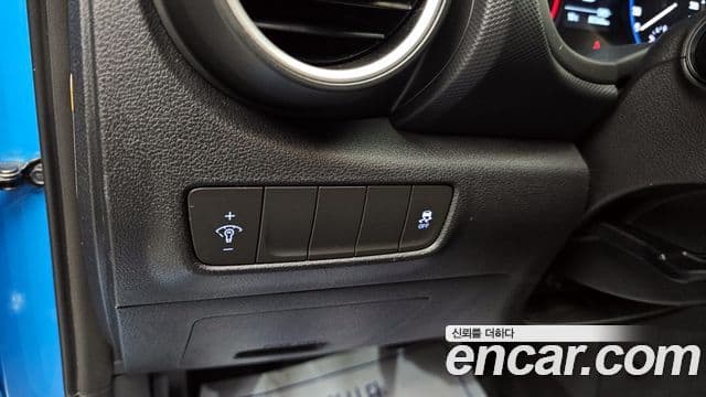 Hyundai Kona Modern Art, 2018 14