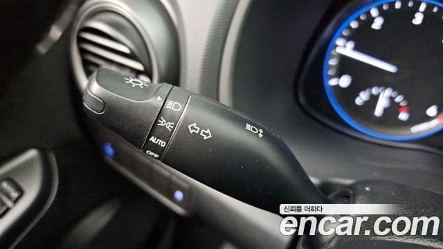 Hyundai Kona Modern Art, 2018 16