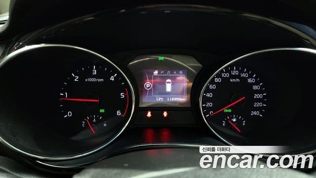 Kia All New Carnival Prestige, 2016 8