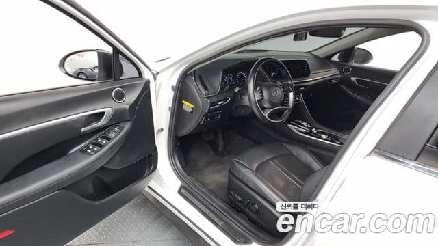 Hyundai Sonata гибрид (DN8) Family, 2021 10