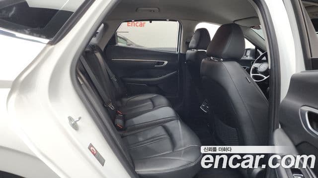 Hyundai Sonata гибрид (DN8) Family, 2021 12