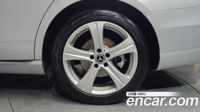 Mercedes-Benz E-класс W213 Avantgarde, 2017 все фото