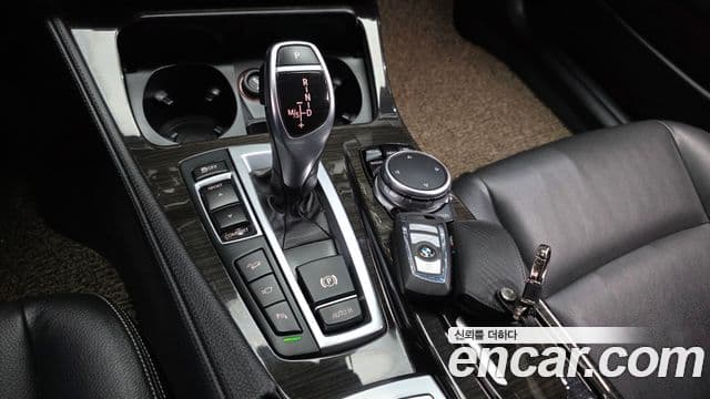 BMW 5시리즈 (F10) Luxury, 2015 9