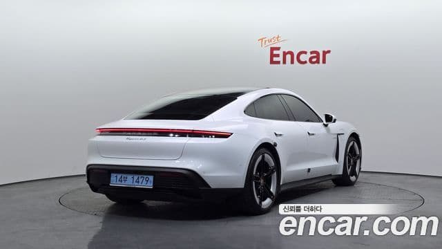 Porsche 타이칸 4S, 2025 2