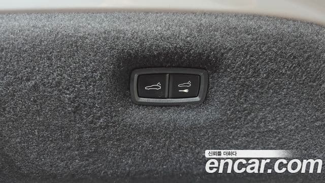 Porsche 타이칸 4S, 2025 20