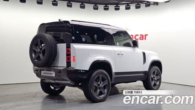 Land Rover Defender (L663) 90 D250 X-Dynamic SE, 2025 2