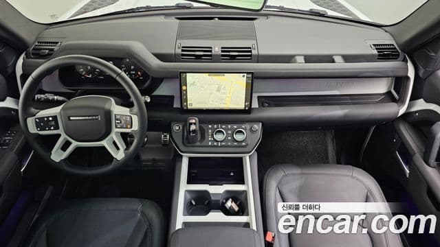 Land Rover Defender (L663) 90 D250 X-Dynamic SE, 2025 4