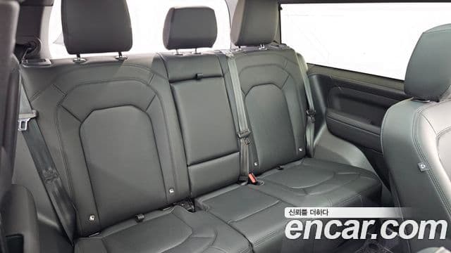 Land Rover Defender (L663) 90 D250 X-Dynamic SE, 2025 все фото