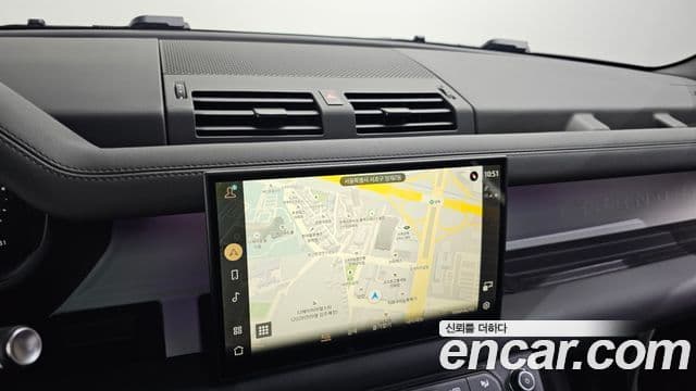 Land Rover Defender (L663) 90 D250 X-Dynamic SE, 2025 14