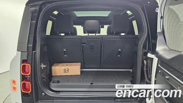 Land Rover Defender (L663) 90 D250 X-Dynamic SE, 2025 20