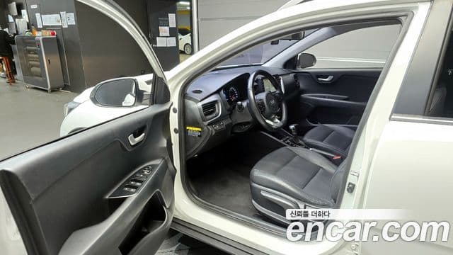 Kia Stonic Trendy, 2018 11